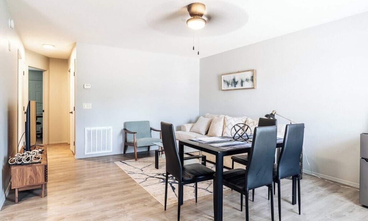 Downtown House | Momentary 2 blocks! Next to Razorback trail! 502C