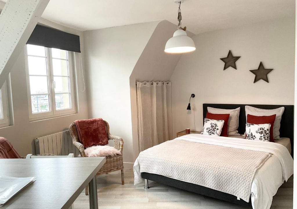 Port-en-Bessin-Huppain Apartment | Mon Port d'Attache