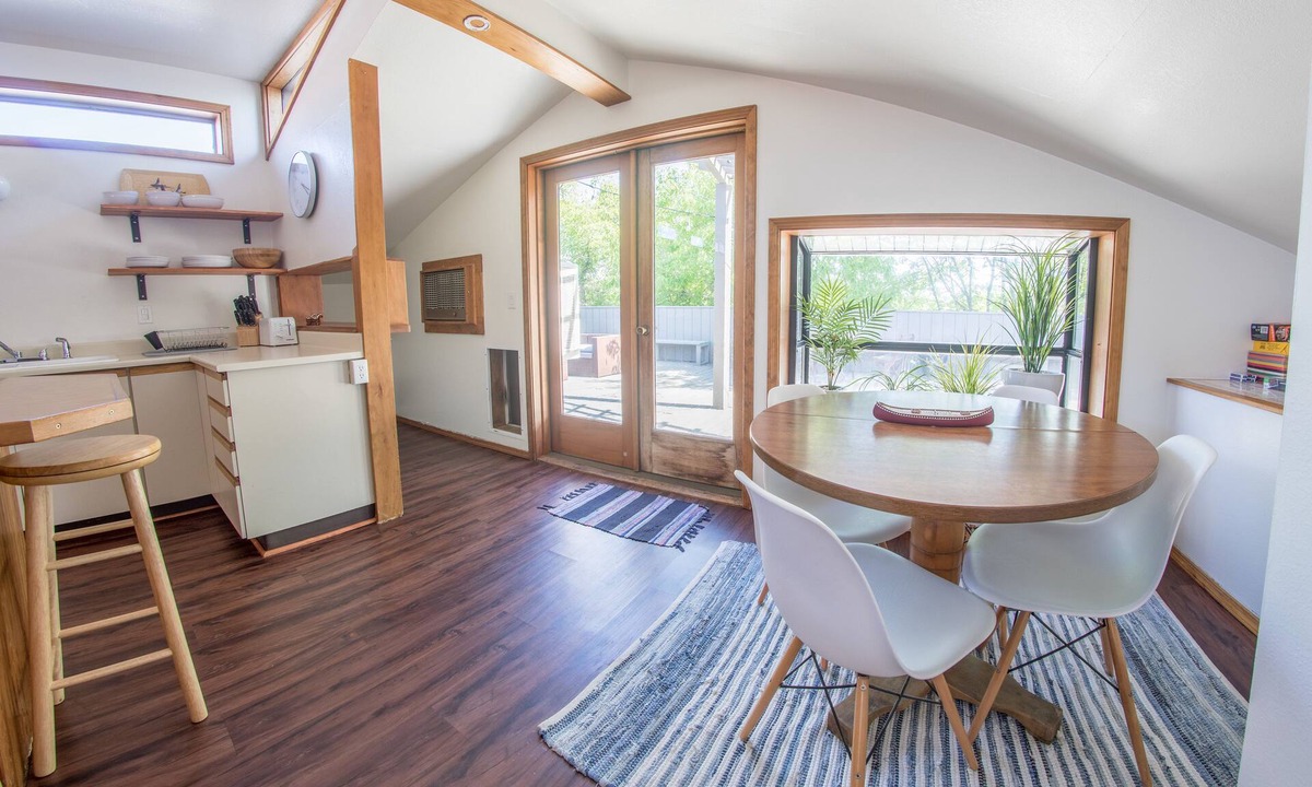 Moscow Hotel | Monarch Motel