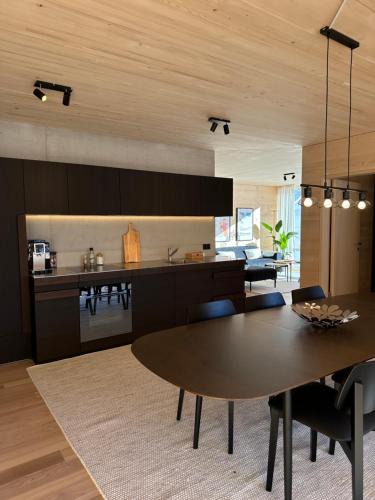 Andermatt Apartment | Mondholz Ferienwohnung