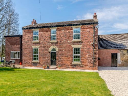 Pontefract House | Monkroyd House