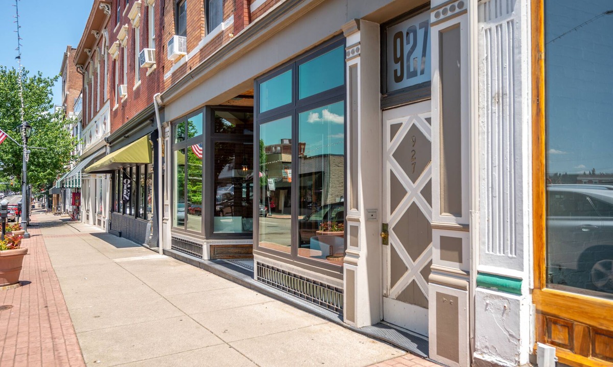 Newport Condo | Monmouth Loft 4 | Walk to Shops