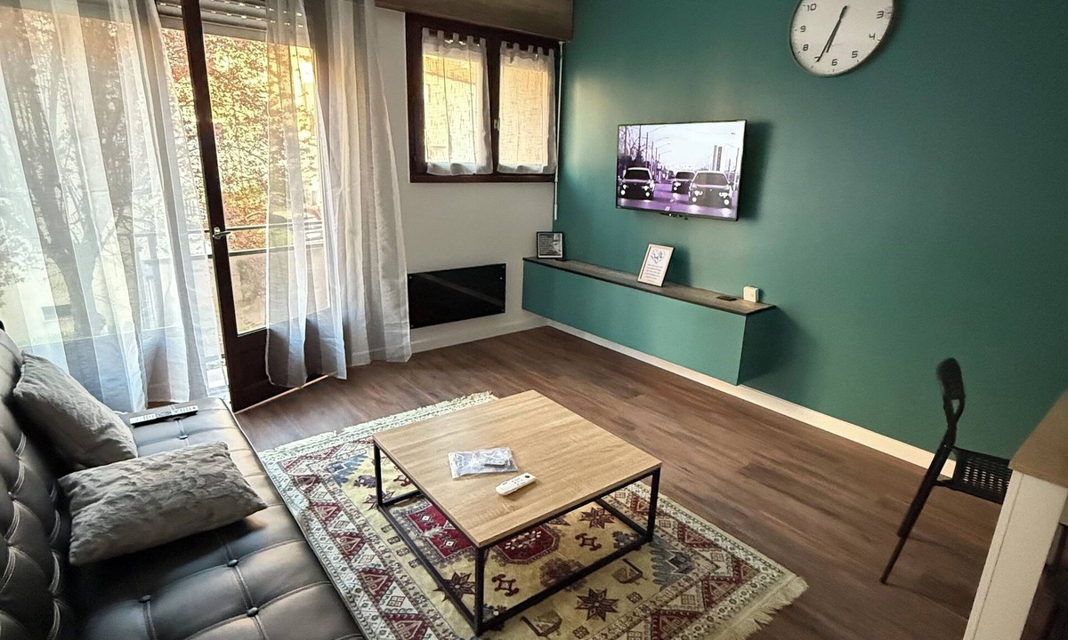 Notre-Dame-de-Sanilhac Apartment | MonnaLisa Apparently all redone