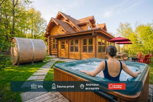 Fiddler Lake Resort Ski Chalet | Monopoly Private Hot Tub Sauna Indoor & outdoor pool