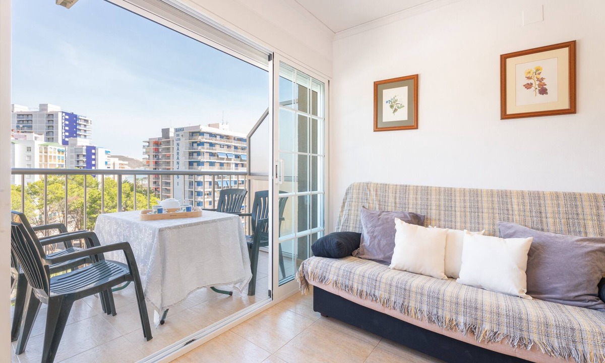 Cullera Apartment | Mont Pele Apartment with Private Terrace, Wi-Fi, and Air Conditioning