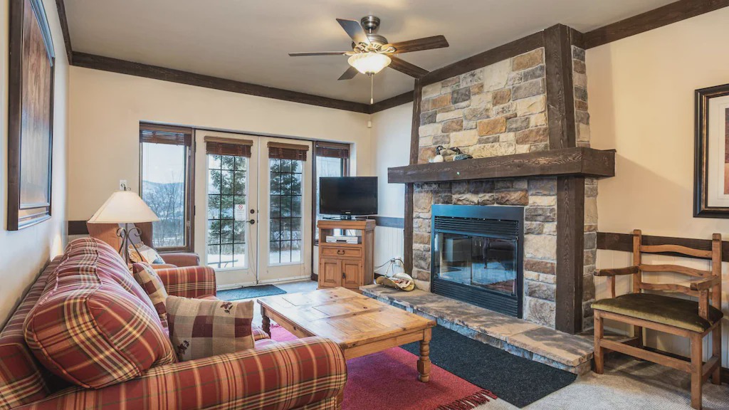 Mont-Tremblant Condo | Mont-Tremblant - Algonquin | 122-07