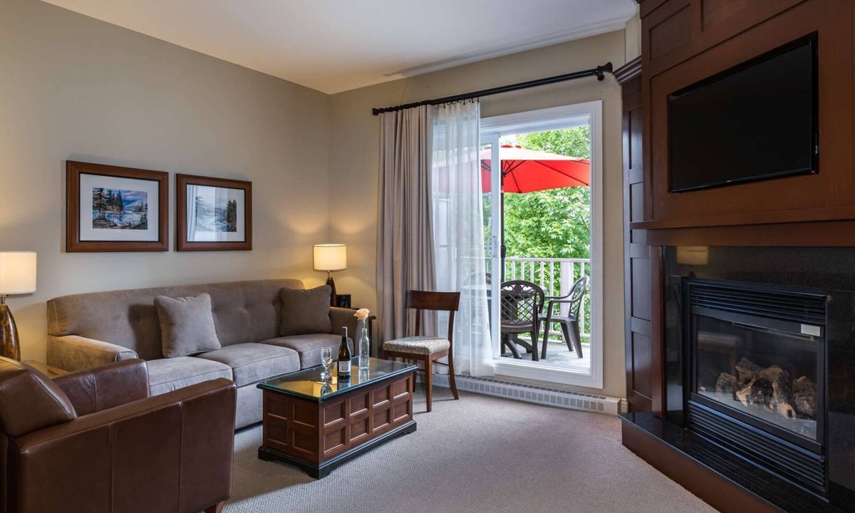 Mont-Tremblant Hotel | Mont-Tremblant - Château Beauvallon - One Bedroom Suite