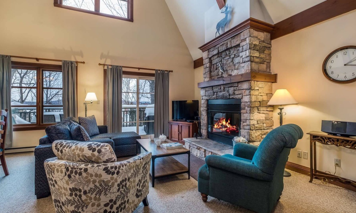 Mont-Tremblant Condo | Mont-Tremblant - Plateau sur la Montagne 240-3