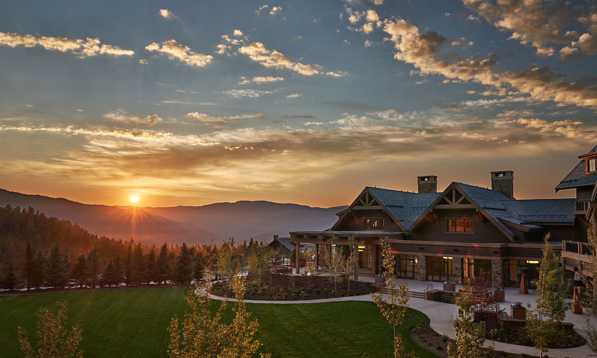 Spanish Peaks Hotel | Montage Big Sky