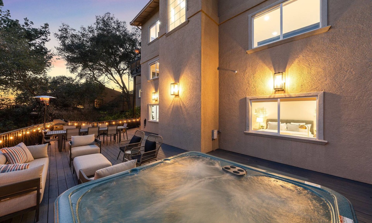Shepherd Canyon House | Montclair Modern Luxury Retreat