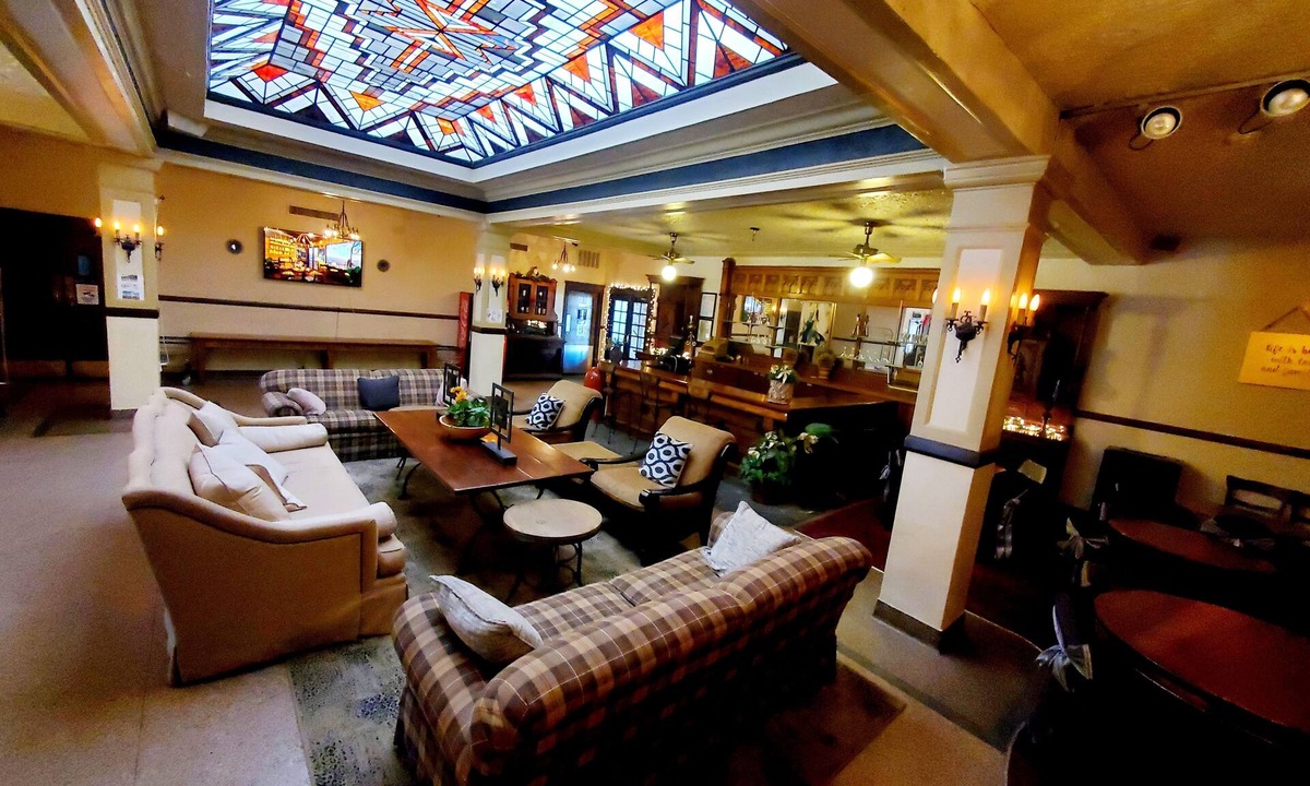 Monte Vista Hotel | Monte Villa Hotel