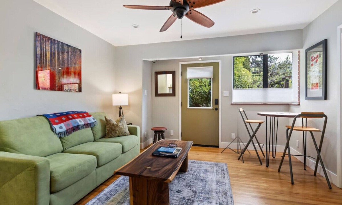 San Luis Obispo Apartment | Monterey Heights Suite | Walk to Cal Poly SLO