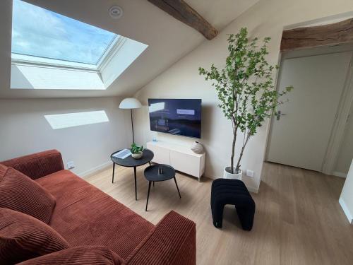 Saint-Laurent-sur-Sevre Apartment | Montfort