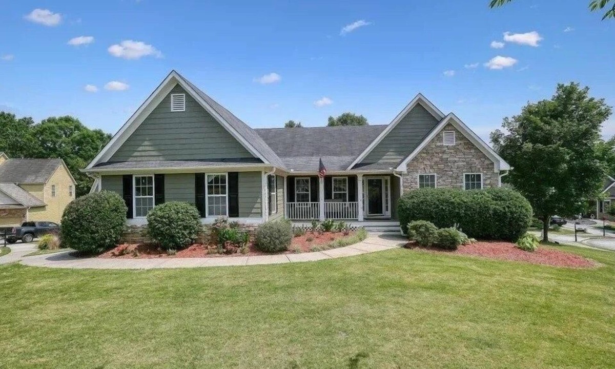 Canton House | Monthly Multifamily Pet Friendly Relocation