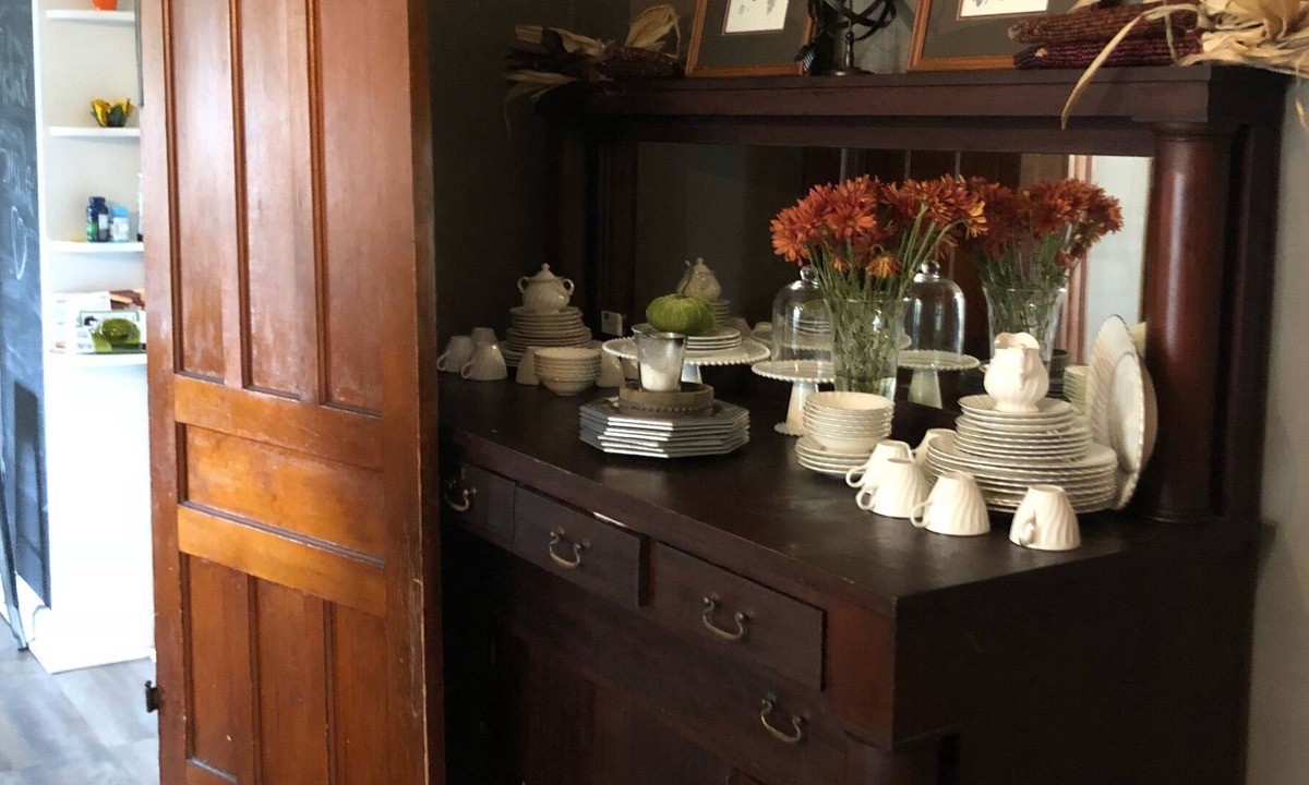 Skaneateles Historic District House | Monthly Vacation Rental —Village Victorian Charming 4 Bed Home