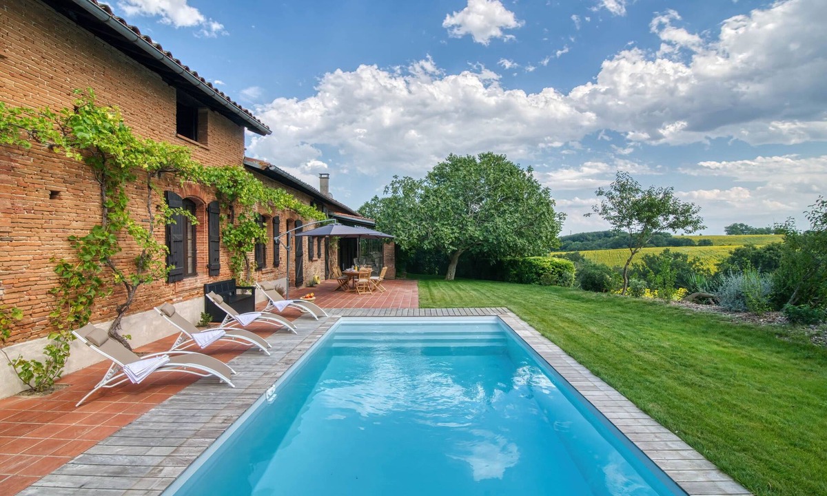 Belbeze-de-Lauragais House | Montillet - Five Bedroom House, Sleeps 11
