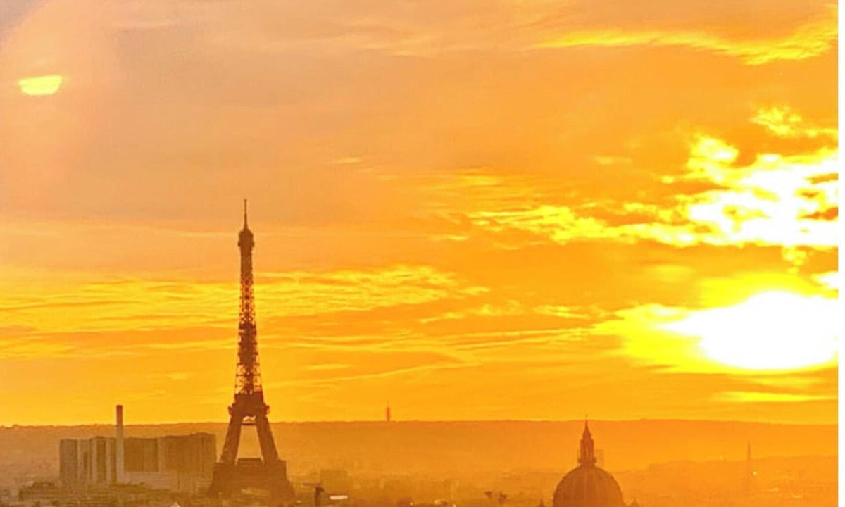Montmartre Apartment | Montmartre Flat With Eiffel Tower View