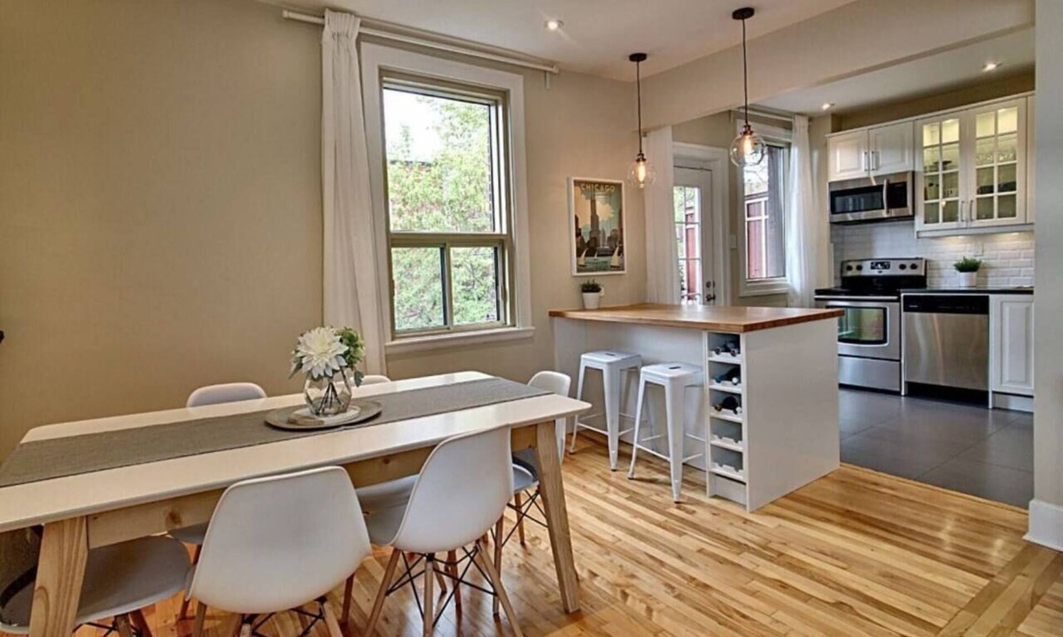 Cote-Des-Neiges—Notre-Dame-De-Grace Apartment | Montreal ~ Cozy & Chic City Condo