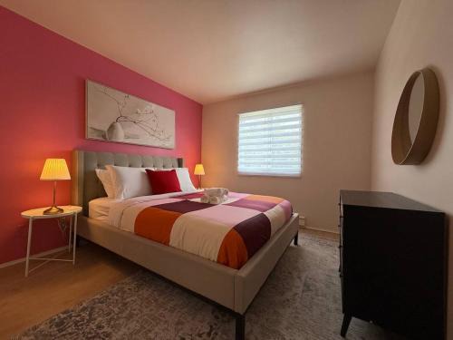 Pierrefonds-Roxboro Apartment | Montreal & Free Parking Comfy Cozy Pierrefonds Apts