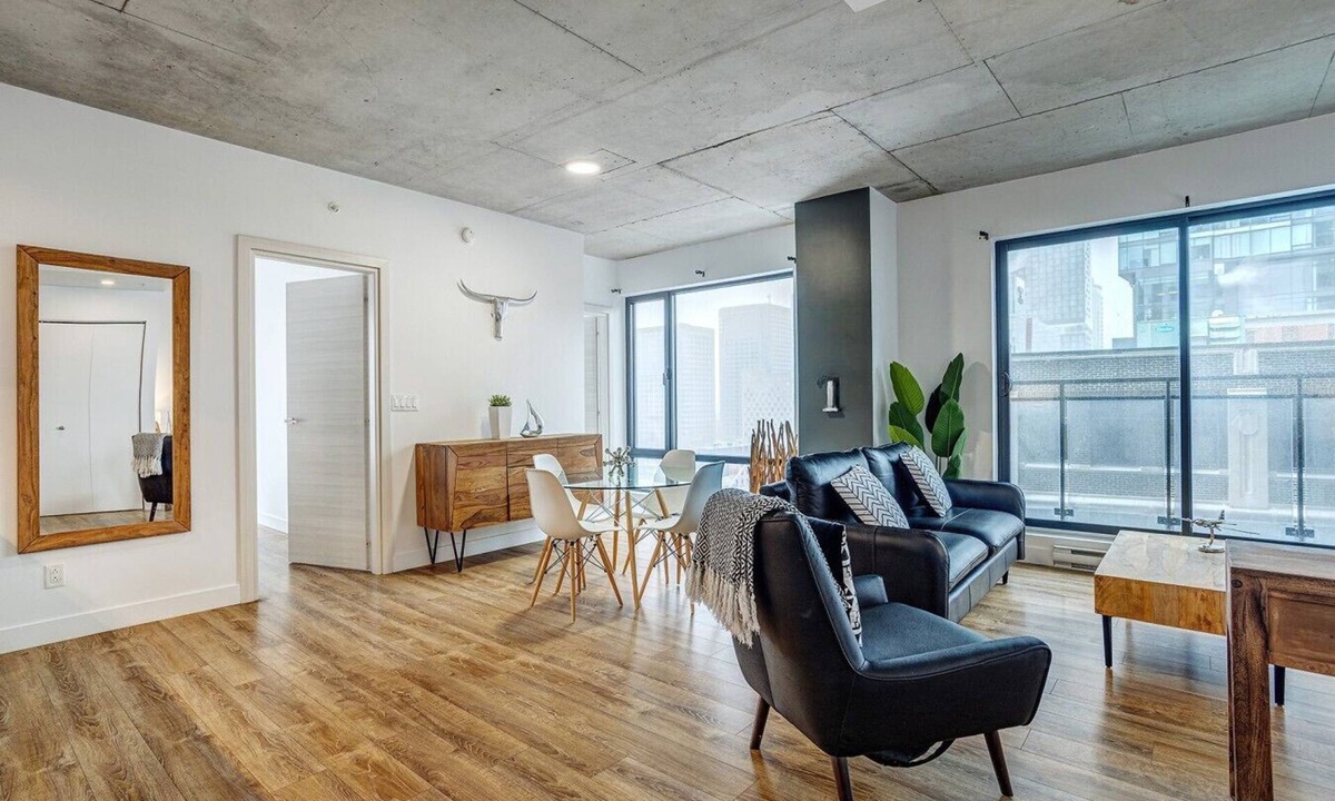 Quartier des Spectacles Apartment | Montreal - Le Smith 2B1B (1106)