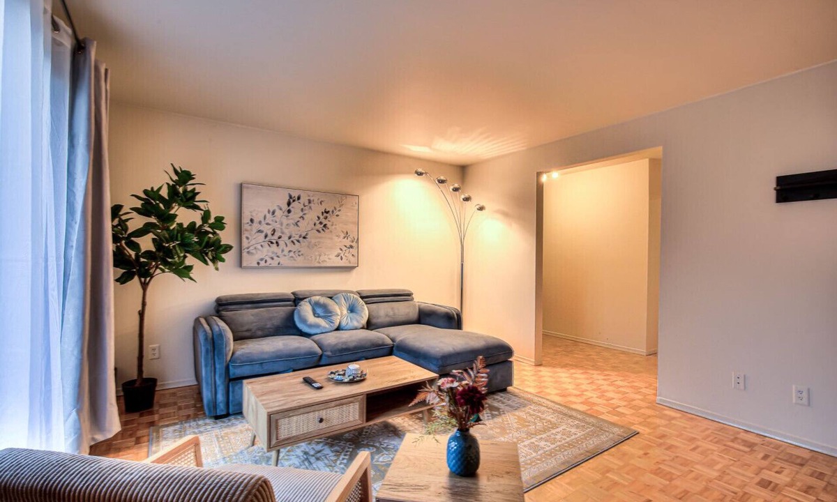 Pierrefonds-Roxboro Apartment | Montreal`s West Island Retreat! Value & Adventure!