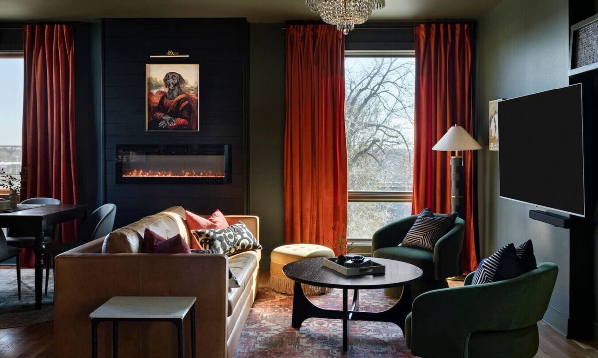 Berry Hill House | Moody Melrose | Upscale | Rooftop | Walkable