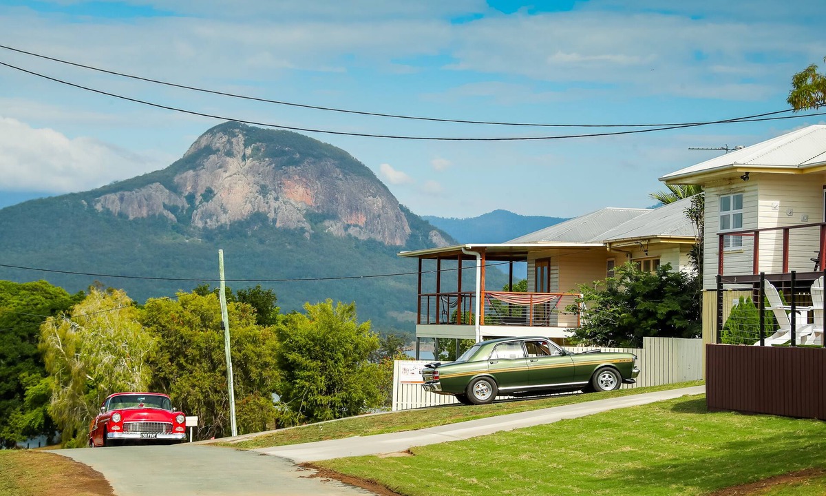 Moogerah House | Moogerah Lake House #3 - Firepit, Arcade & Cubby