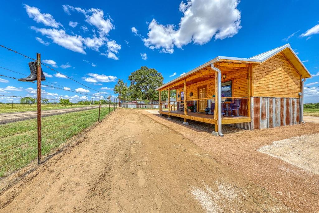 Fredericksburg Hotel | Moon Cabin