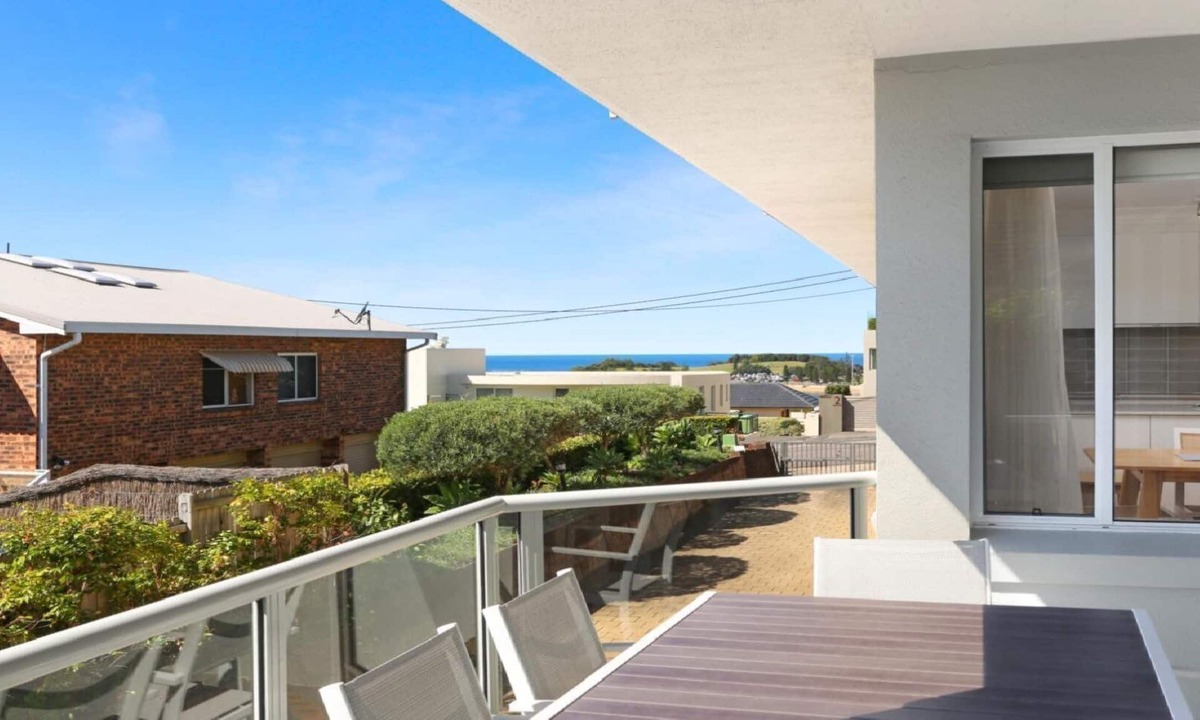 Terrigal Apartment | MOON GLOW| Views, Short walk to beach | Accom Holidays