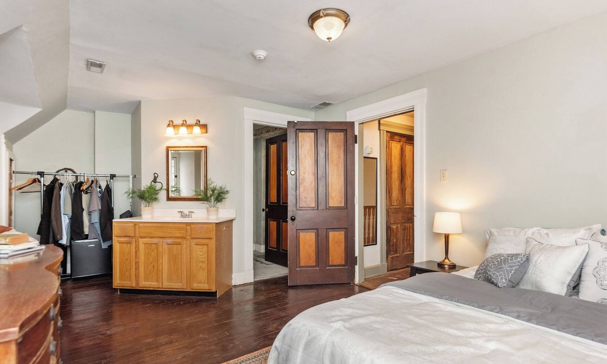 Maysville Bed & Breakfast | Moon River Bed and Breakfast