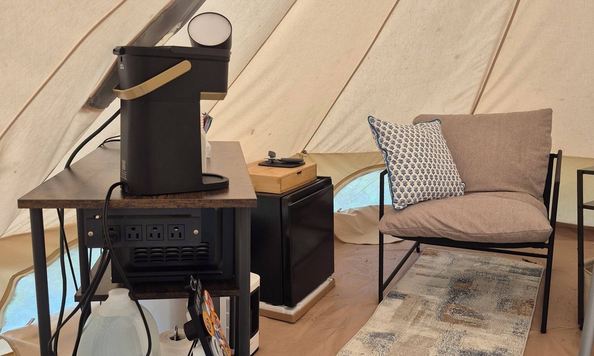 Waterloo RV Rental | Moonbeam Glamping Yurt in charming Omaha Campground