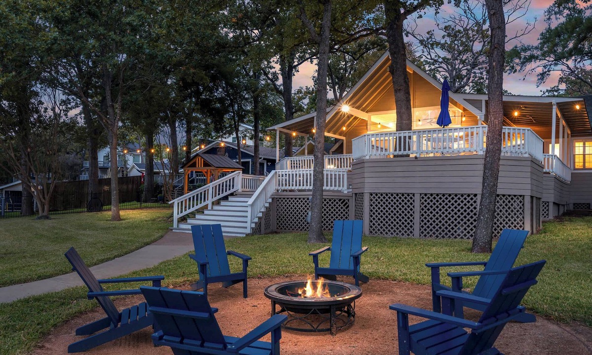 Tool House | Moonlight Bay Chalet-Lakefront Retreat Deep Water Boat Launch/Dock
