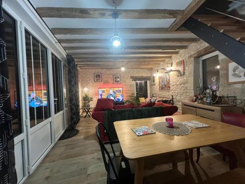 Courchamps House | Moonlight cottage with spa saumur