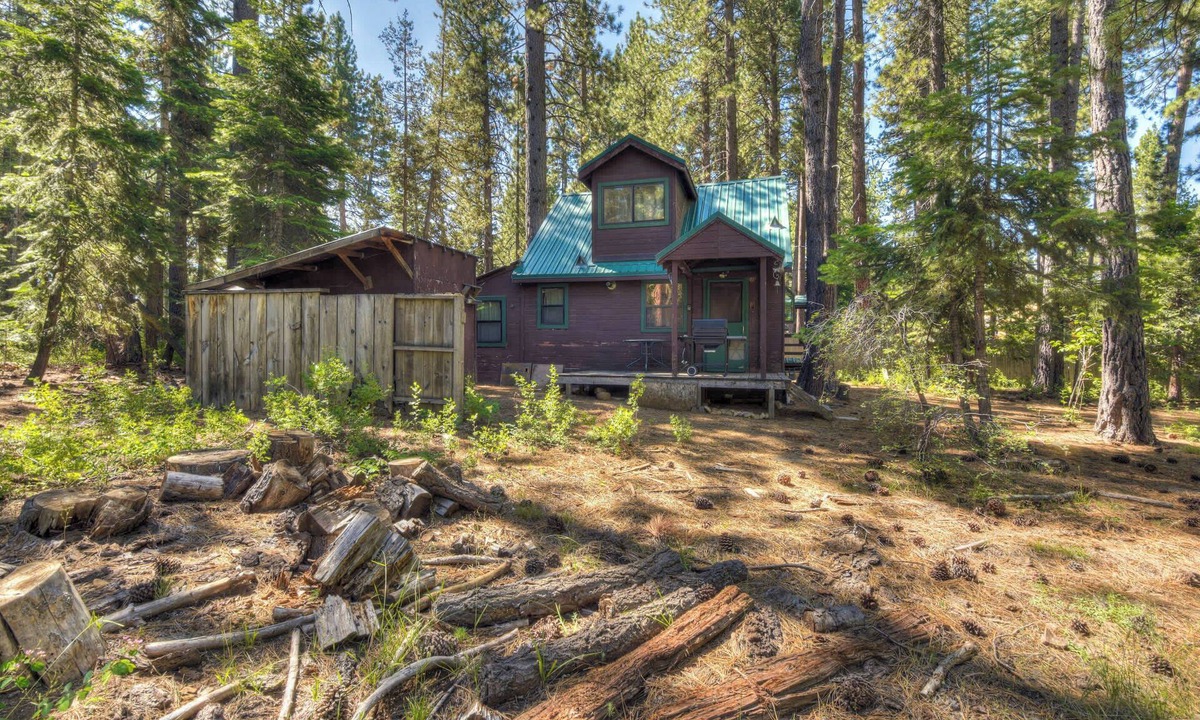 Kings Beach House | Moonlight Cove w/Grill | Tahoe Beach Next Door!