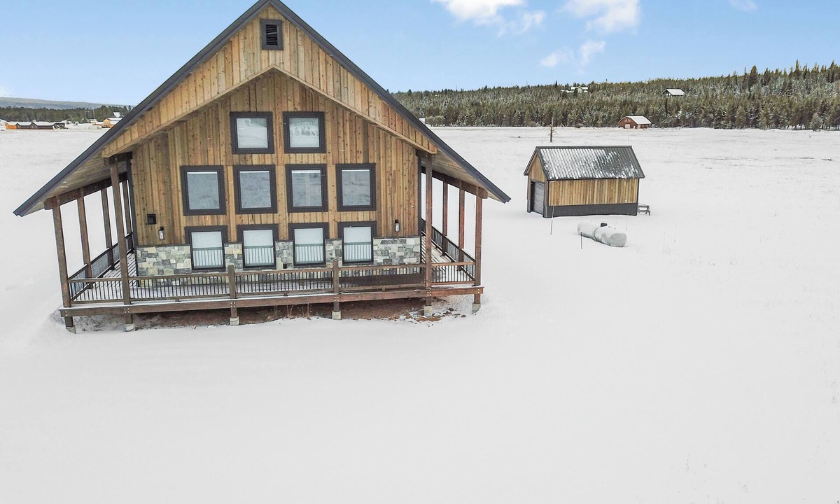 Island Park Cabin | Moonlight Meadows+AC+Hotub+WiFi+20mintoYellowstone