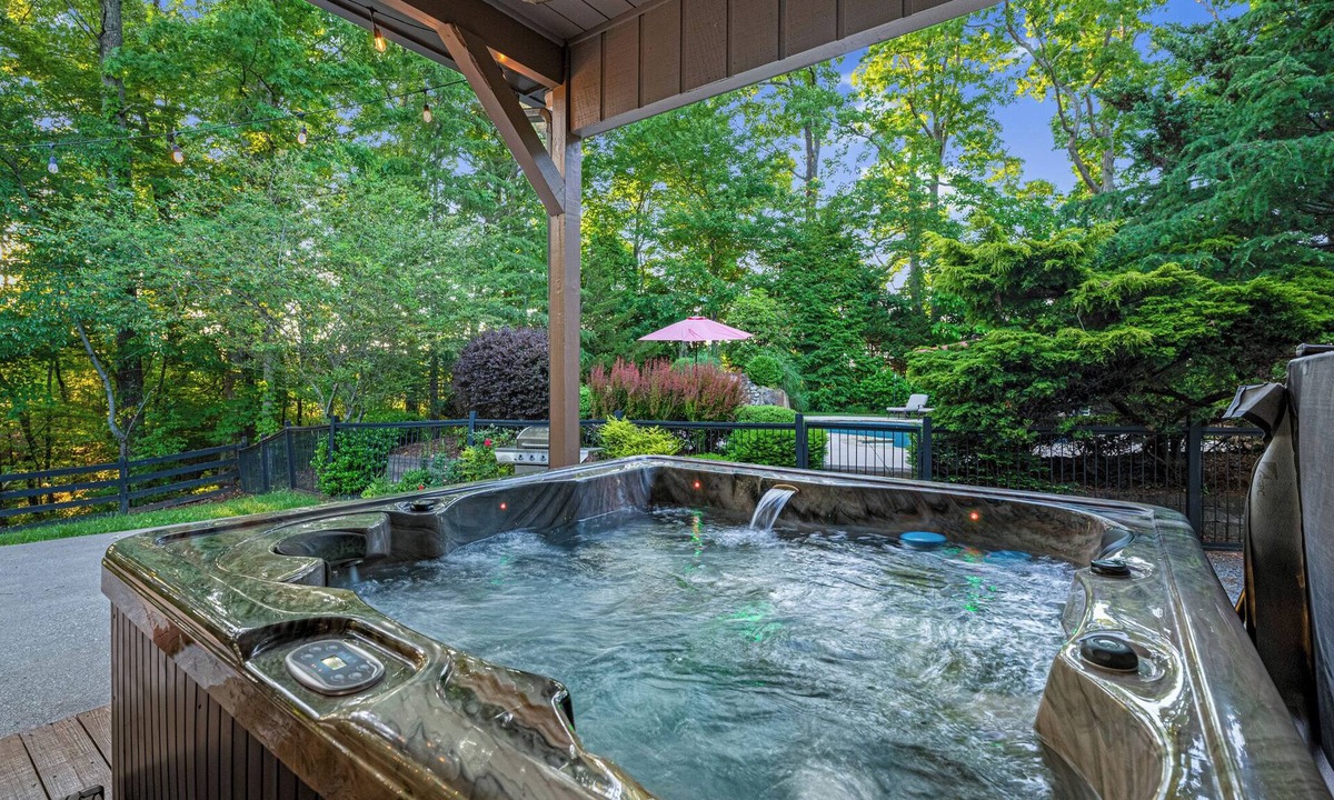 Blue Ridge Cabin | Moonlight Retreat - Blue Ridge, Ga.