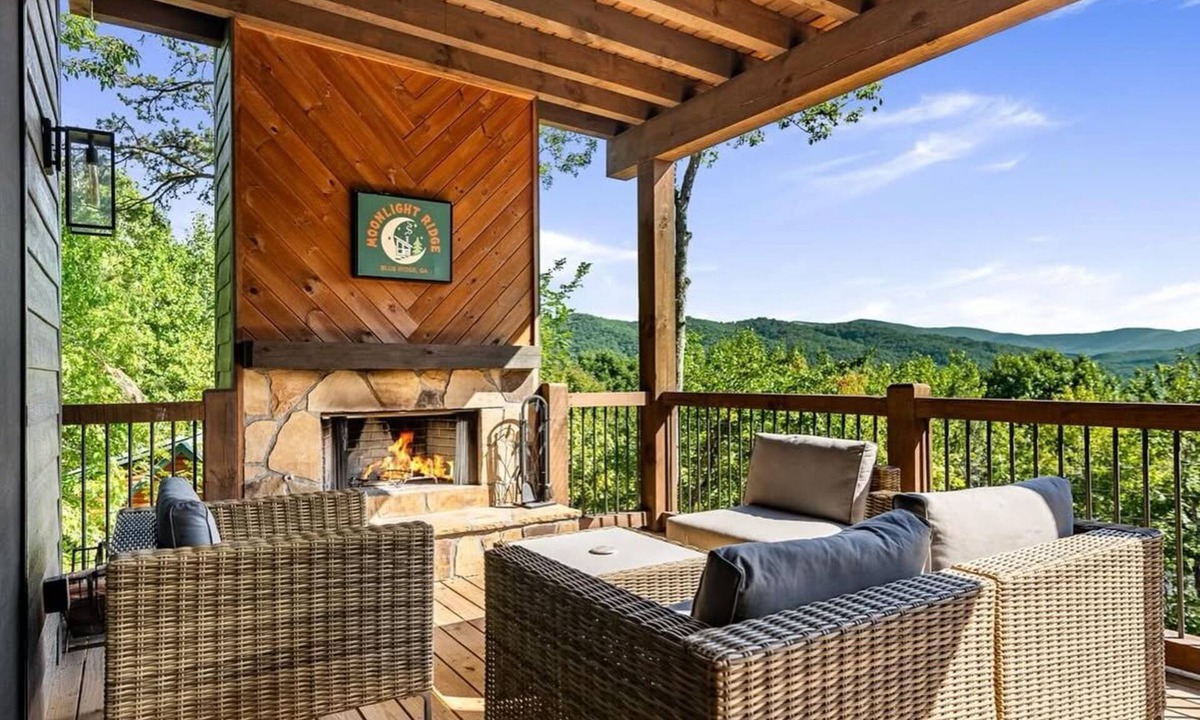 Foxfire Estates House | Moonlight Ridge! Best View! 8 min to Blue Ridge!