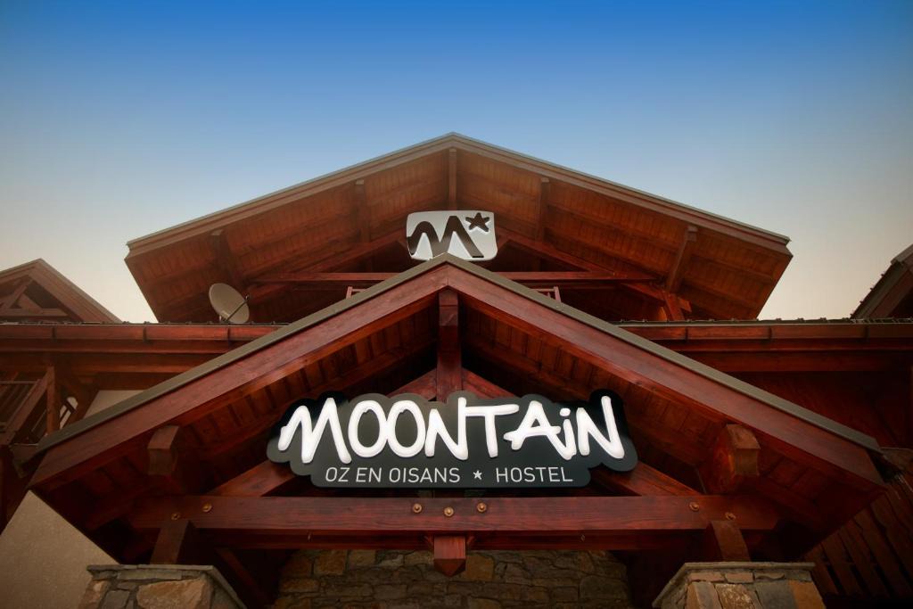 Oz-en-Oisans Hotel | Moontain Hostel