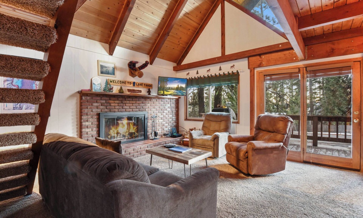 Carnelian Bay House | Moose Cabin | Year-Round Outdoor Fun w/BBQ