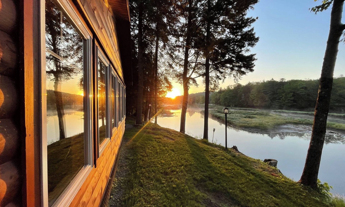 Town of Webb Cabin | Moose River Landing Cabin on the Majestic Moose River! Waterfront - Old Forge NY