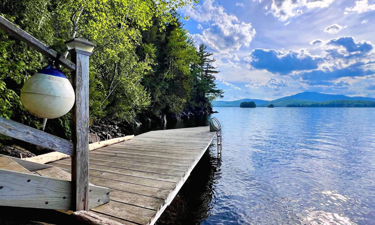 Greenville House | Moosehead Lakefront Serenity (Waterfront on Moosehead Lake)