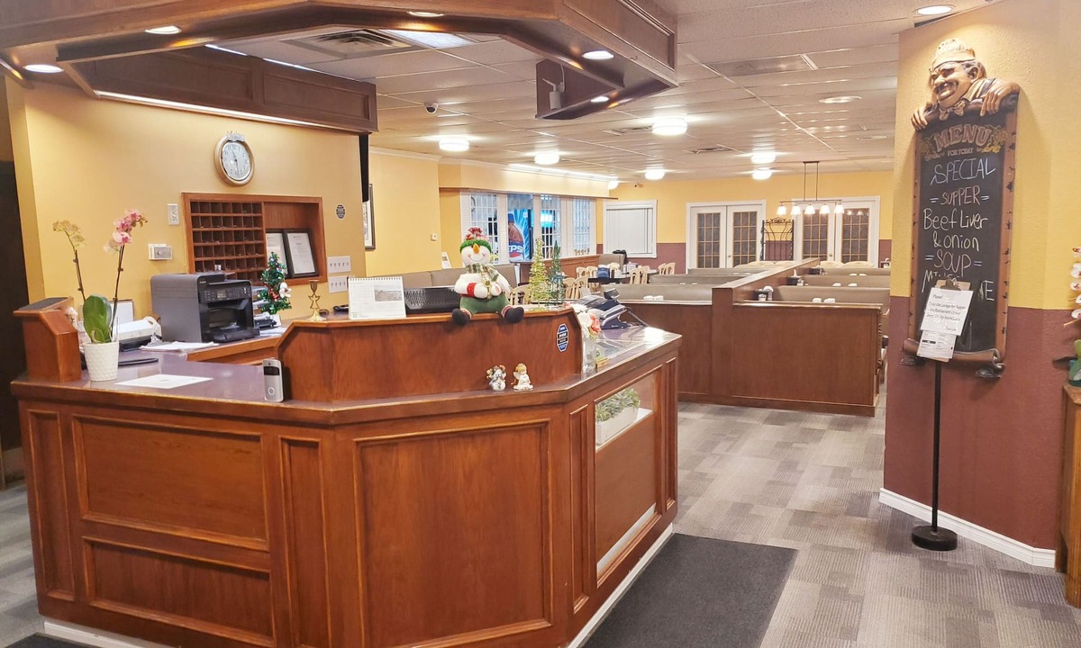 Moosomin Hotel | Moosomin Country Squire Inn