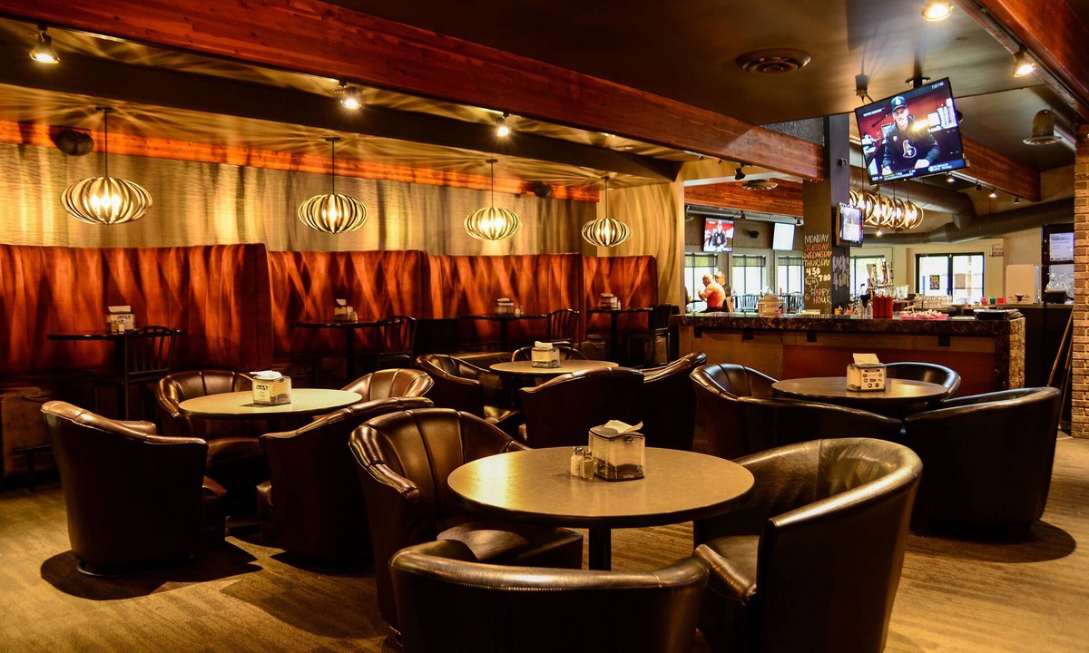 Morden Hotel | Morden Motor Inn