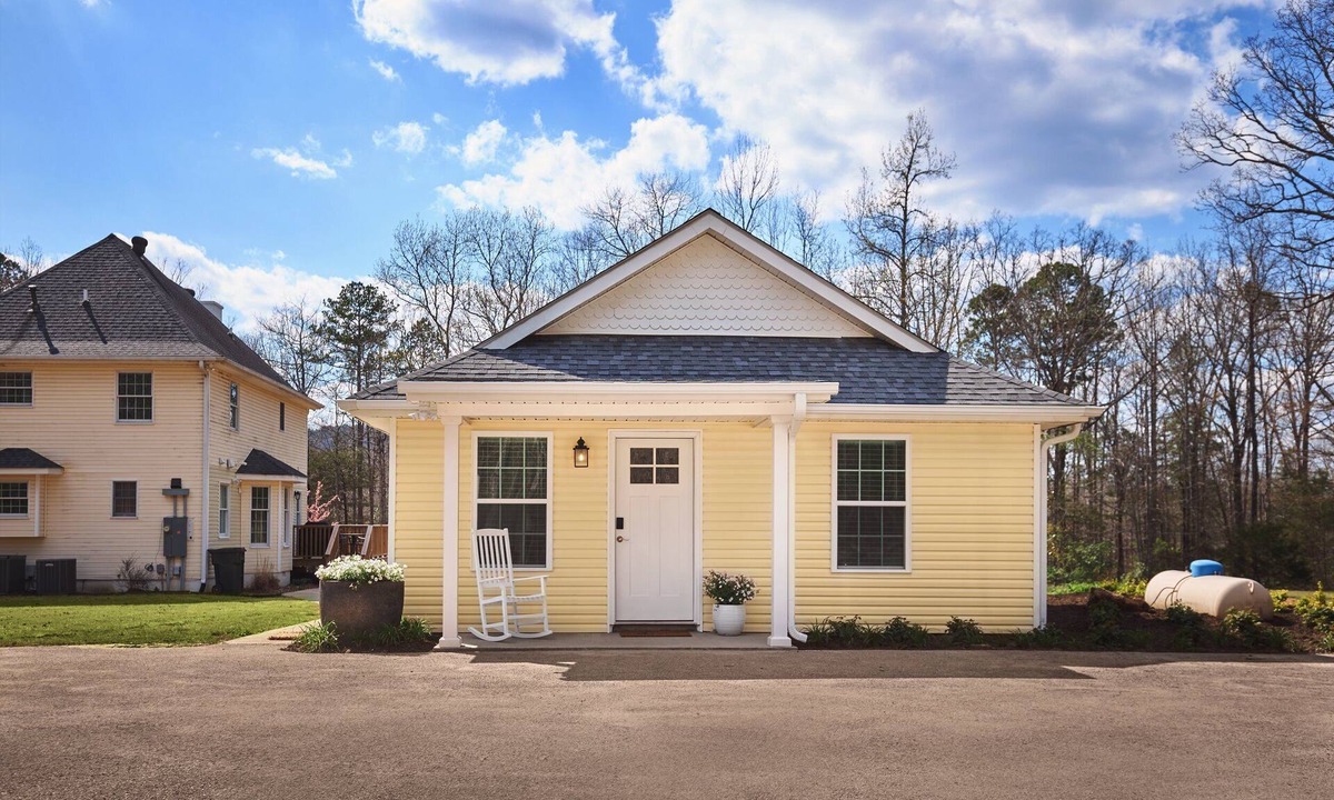Heber Springs House | Morgan's at the Little Red - Brandimore Cottage