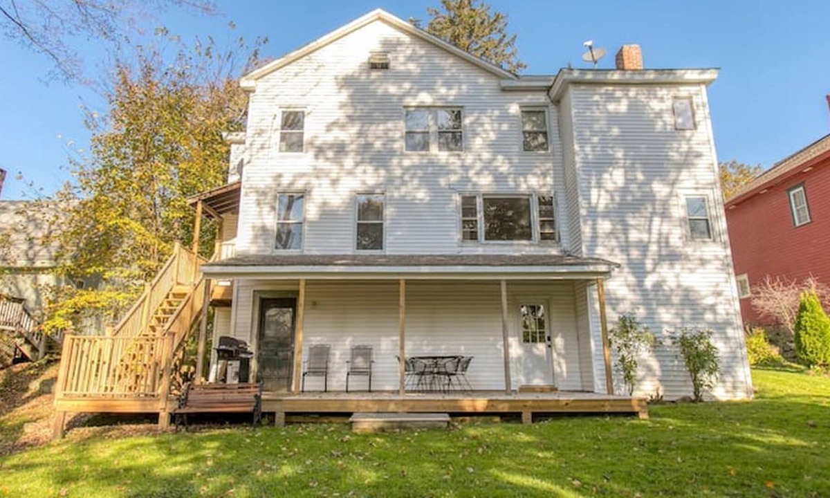 Housatonic House | Morgan's Millhouse (Front)