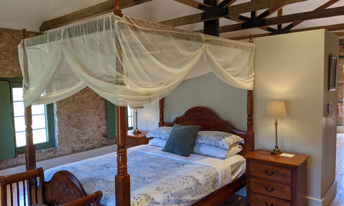 Norton Summit Cottage | Morialta Barns - The Loft - Unique Heritage Accommodation