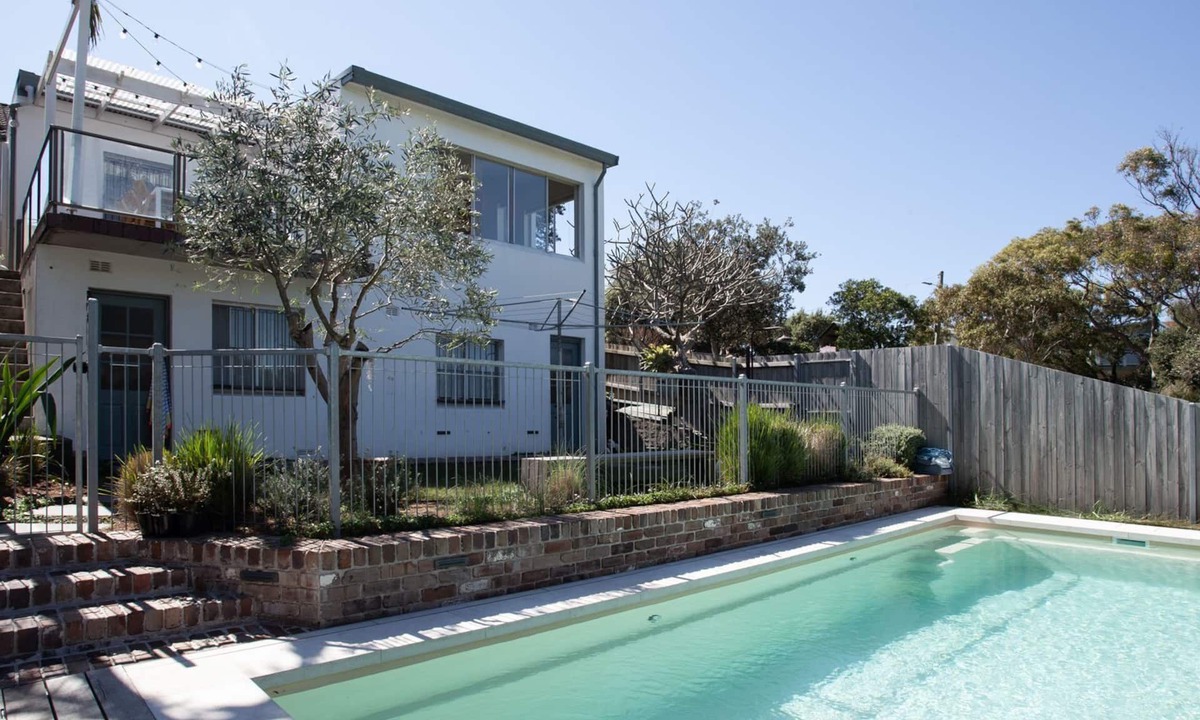 Bronte House | Morning Ray, Bronte IH