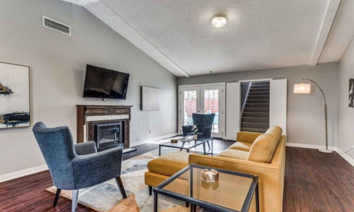 Richardson House | Morning Star: Tremendous 5-bedroom house with AC in Richardson