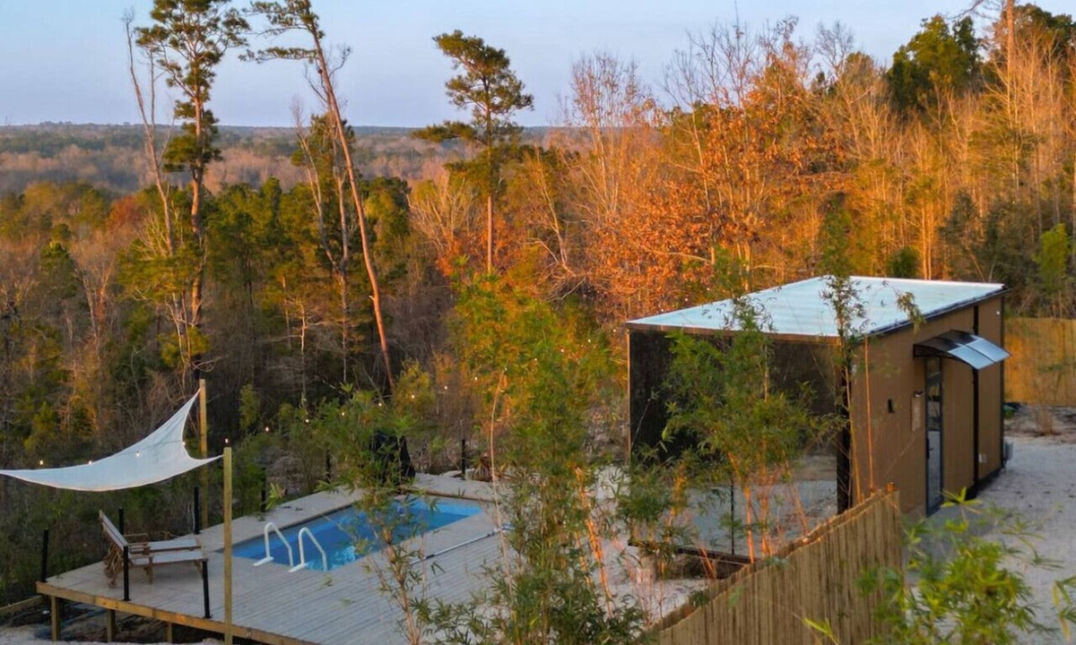 Oakhurst Cabin | Moss:Zen Mirror Cabin, Pool, Sunset Views, Firepit
