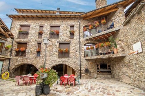 Les Iglesies Apartment | Mossen Batista Faig